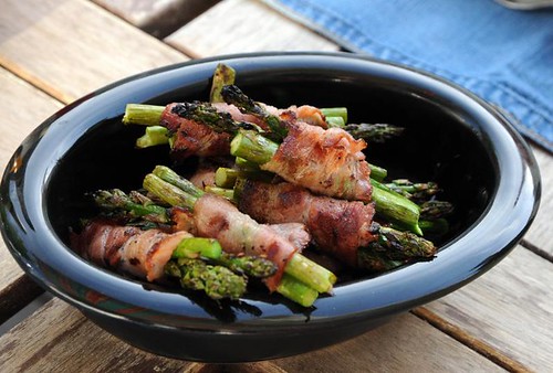 bacon-wrapped-asparagus
