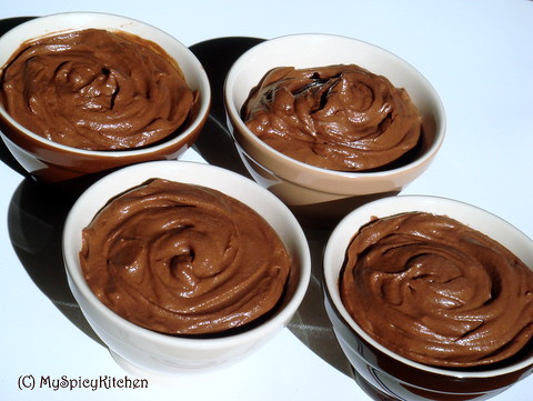 Instant eggless chocolate mousse.