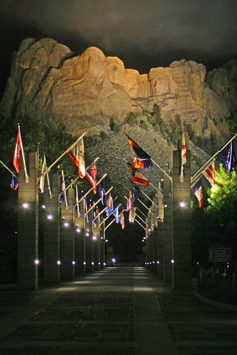 mount rushmore pictures at night. Day or Night Mount Rushmore is a place to reflect on the History of The USA.