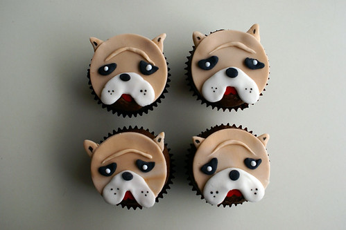 four bulldog cupcakes