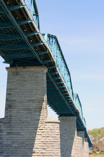 Chattanooga Riverboat - bridge 2