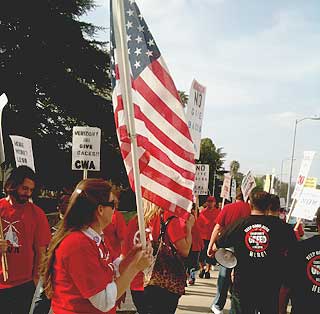 CWAers at Verizon West continue to mobiliize for a fair contract.