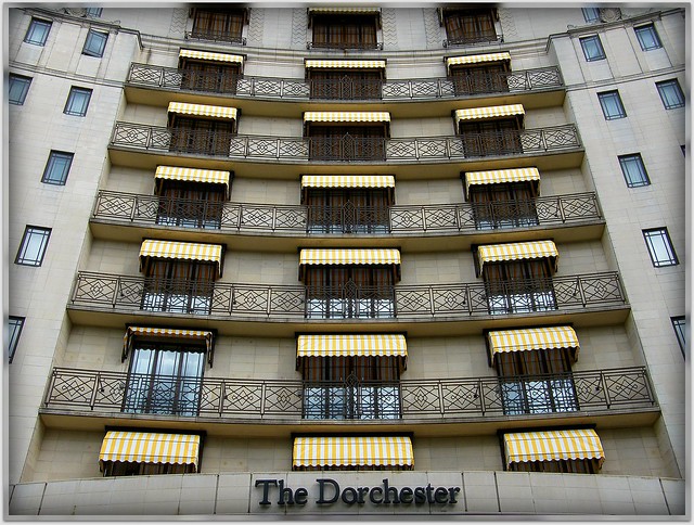 The beautiful Dorchester Hotel in London / Mayfair, England / United Kingdom. One of the most recognized and luxurious hotels on the planet. Enjoy!:) by UggBoy¦UggGirl [ PHOTO // WORLD // TRAVEL ]