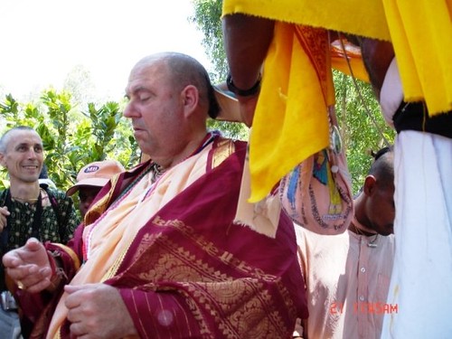 H H Jayapataka Swami in Tirupati 2006 - 0014 por ISKCON desire  tree.