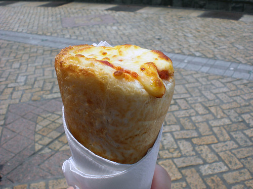 Pizza wrap thinger