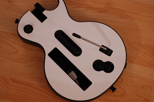 personalize a plain wii guitar
