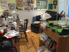 Messy sewing room... AGAIN!