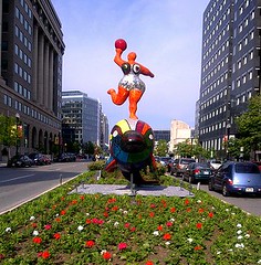 sculpture by Niki de Saint Phalle (photo by Oren Levine, creative commons license)