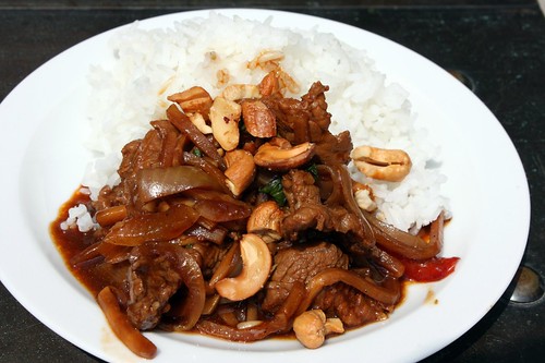 Hovezi wok s thajskou bazalkou