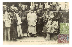 Tonkin - Hanoï - Notables en Prières