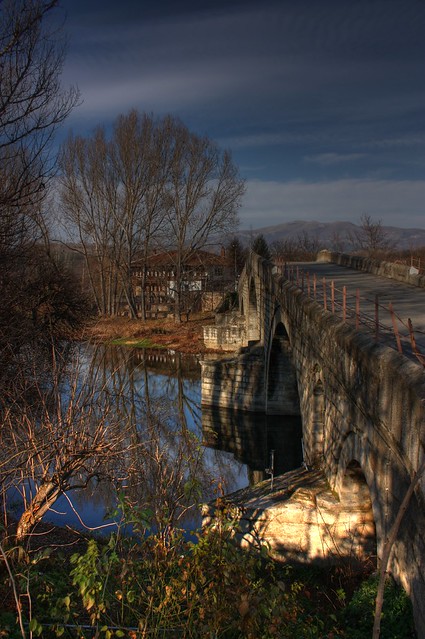 Кадин мост