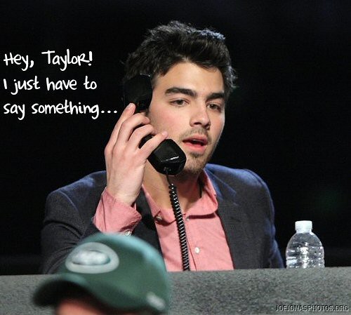Joe Jonas broke up with Taylor Swift. On phone! by *Bob, the SNAIL. ¦¦<3
