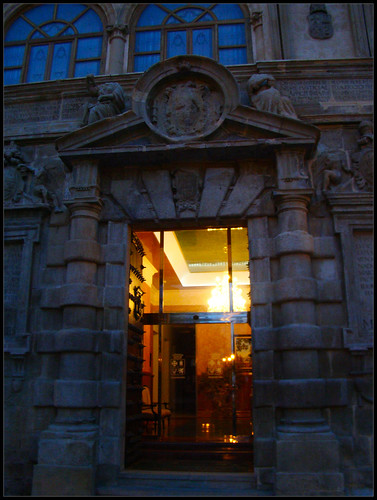 Puerta Ayuntamiento