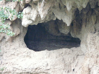 Cueva en la Ruta del Agua de Chelva - Valencia