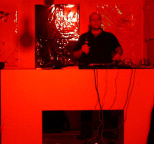 2009-04-10_Klirrbar: DJ Stinkhead