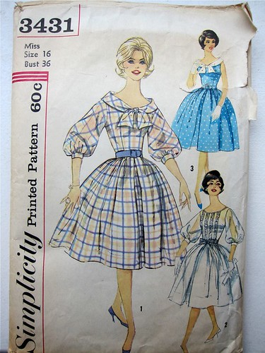 Vintage Simplicity 3431 Dress with full skirt