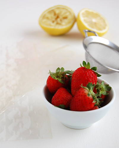 Sugared strawberry jubes / Jujubas de morango
