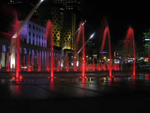 place des spectacles fountains at night