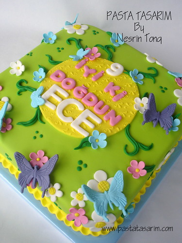FLOWERS AND BUTTERFLYS CAKE - ECE'S BIRTHDAY