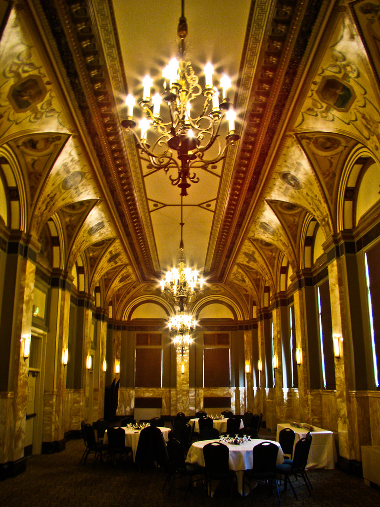 Governor Hotel Renaissance Room