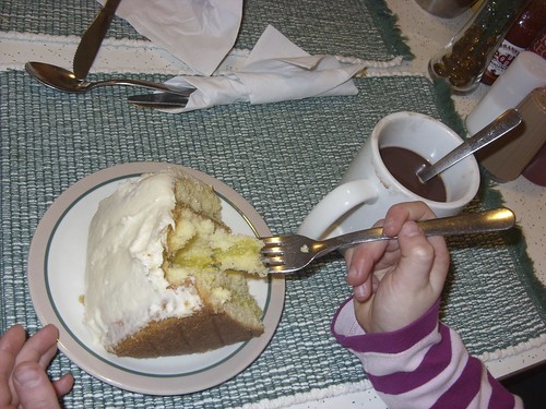 Lemon meringue cake & hot chocolate