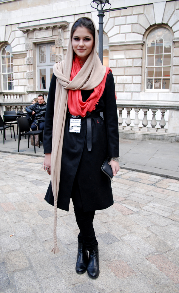 head_scarves_london_fashion_week