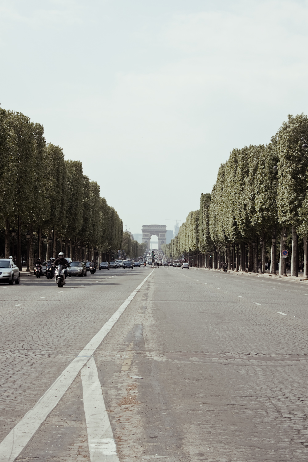 Les Champs Élysées