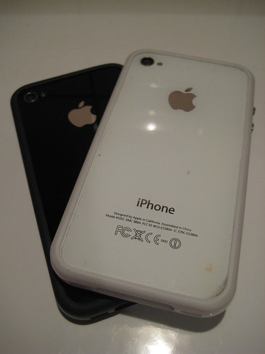 black iphone 4 white bumper. iPhone 4 Black amp; White with umper
