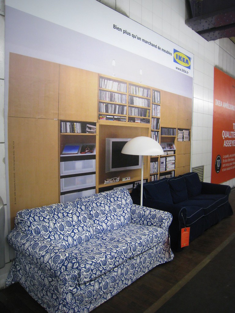 Salon IKEA dans le métro
