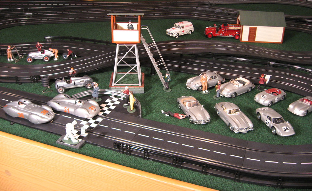 for Scalextric/Other Static Layouts 1:32 Scale Vintage Control Centre Kit 