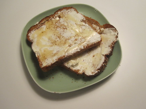 Toast with cream cheese and honey