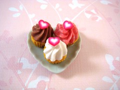 Dollhouse Miniature - Jumbo Cupcakes 3 Flavors