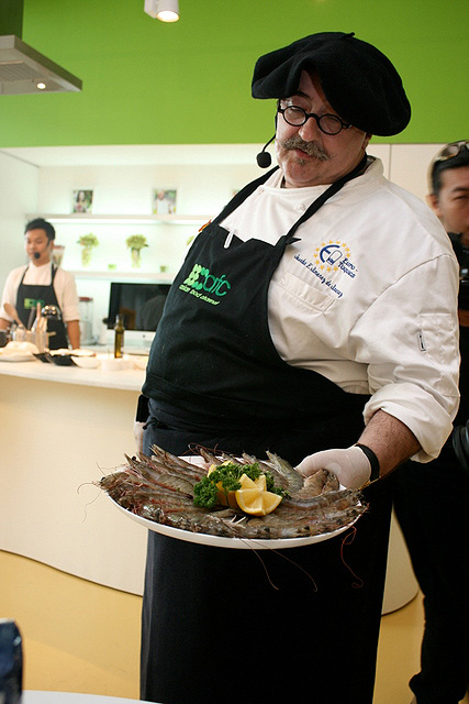 Chef Joseba showing us the langoustines