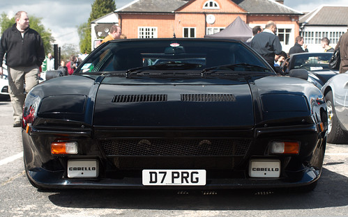 A black De Tomaso Pantera GT5
