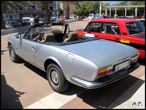 1981 Peugeot 504 Cabriolet I think it's the first one I see in person