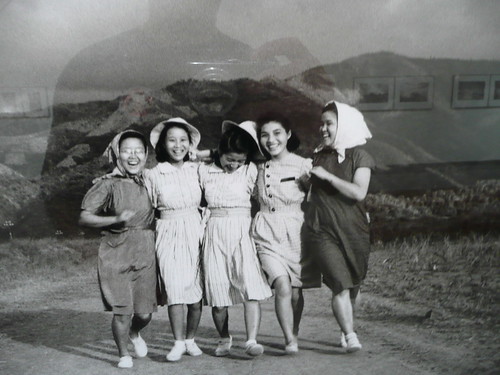 Teenage Girls in Tainan
