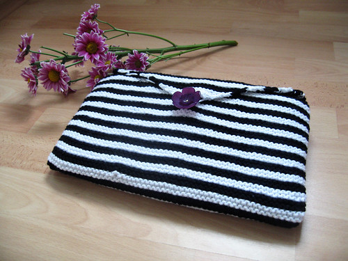 knitted netbook cover