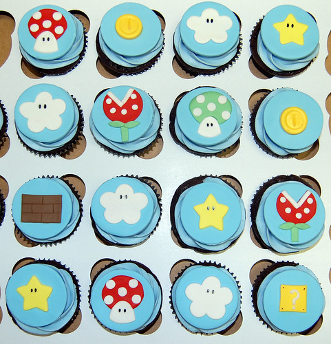 video game inspired birthday cupcakes