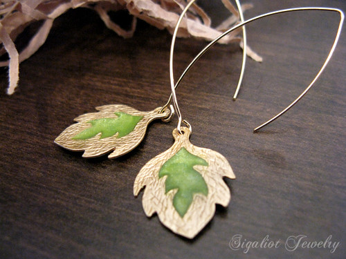 Botanical Leaf Earrings in Moss Green