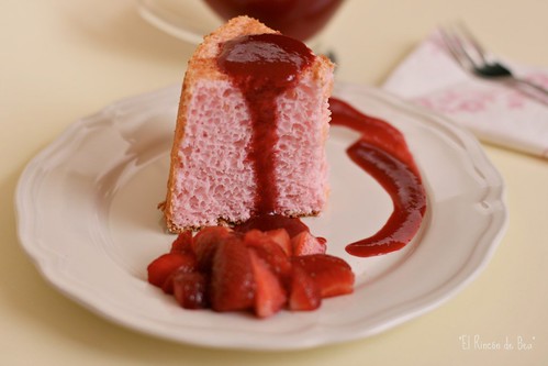 Strawberry Angel Food cake