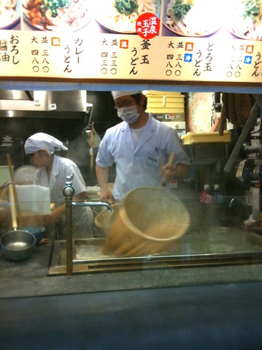 丸亀製麺、うどん上げ