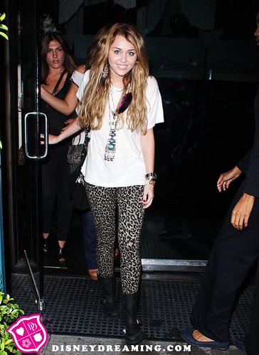 miley cyrus hair extensions brand. miley cyrus hair extensions