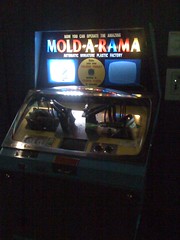 Mold-A-Rama Machine at Lincoln Park Zoo 009