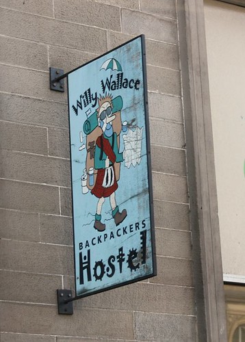 Just for the record, the place is called Willy Wallace Backpackers Hostel.