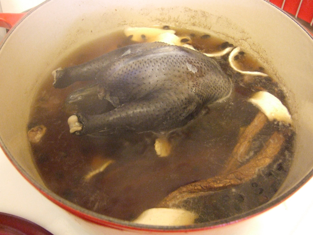 chicken herbal soup_02
