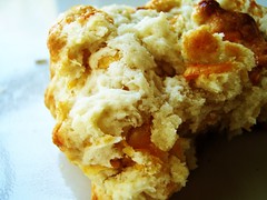 37 - english cream cheddar cheese scones