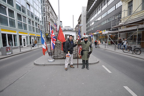 Checkpoint Charlie by Jorge Lascar