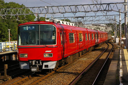 Meitetsu3500series(2nd ver) in Shurakuen sta,Tokai,Aichi,Japan /Nov 3,2010