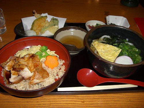 讃岐うどんと鶏めし/Sanuki Udon and Grilld Chicken Rice
