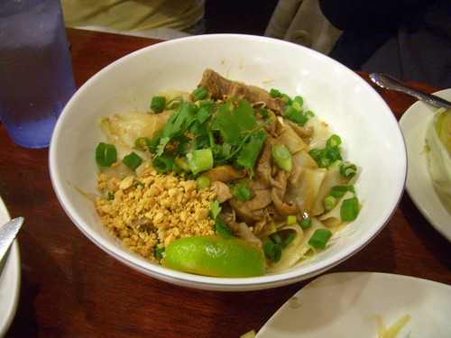 Ruen Pair stewed duck noodles